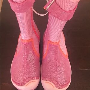 plae Snow boots from Nordstrom’s